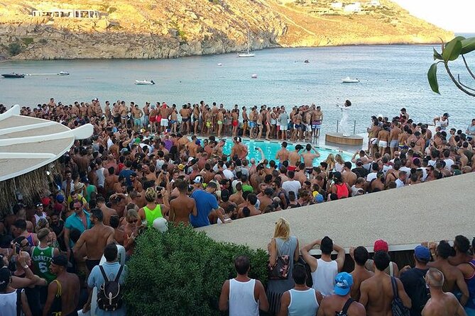 4 Hour Day Party at Beach Clubs in Mykonos - How to pack for this tour (and what not to expect)