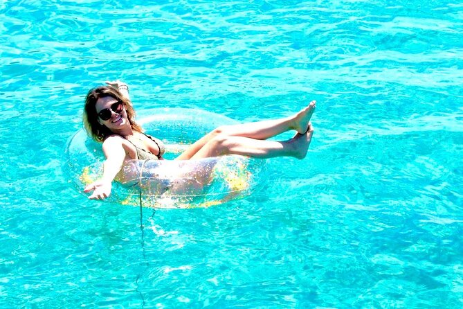All inclusive cruise Sailing Cruise to Delos&Rhenia beaches - Delos stop: UNESCO photos without turning it into a long sightseeing grind