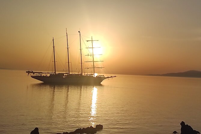 Best private local tour guided in Mykonos - 4 hours! - Agios Ioannis Beach: Delos and Rhenia in one glance