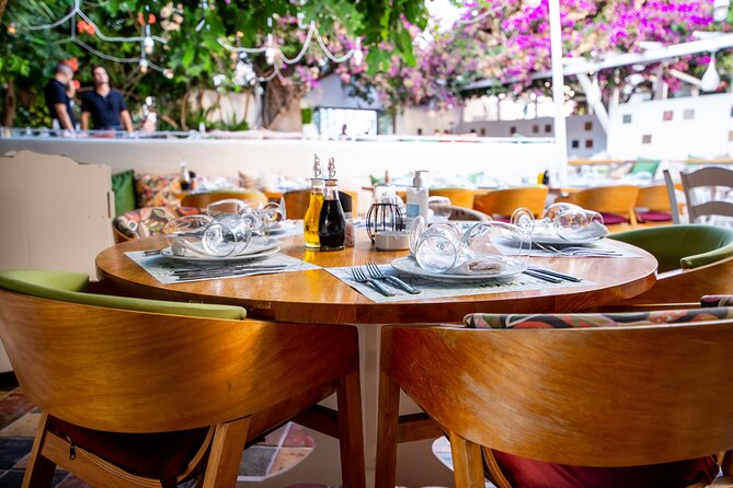 Cultural Odyssey Dance Feast in Mykonos Town - Who This Tour Fits Best (and Who Might Skip It)