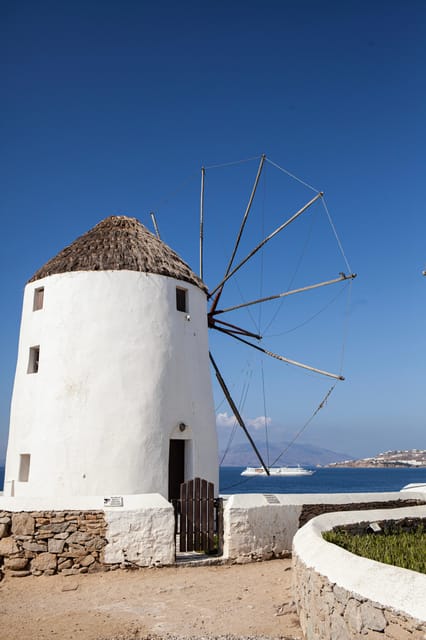 Feel like a local - Walking Tour in Mykonos Town 2hours - Guides, Pace, and What You Can Expect From the Group
