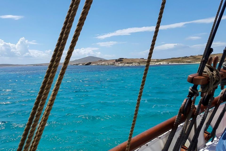 From Mykonos: Delos & Rhenia Islands Half-Day Trip by Boat - Delos UNESCO: two hours to see a lot without frying