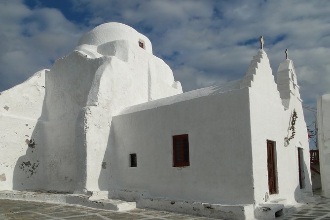 Half-Day Private Guided Tour in Mykonos - Mykonos Town Walking Hour: White Lanes, Shops, and Pelican Petros