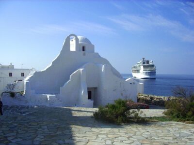 Mykonos: Guided Highlights Tour - The one logistics detail that can ruin your day: Old Port vs New Port