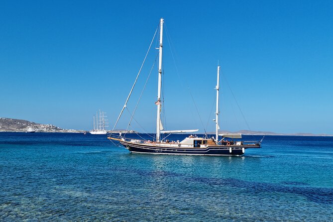 Mykonos Sail Cruise to Rhenia, Guided Tour of Delos, Lunch&Drinks - Group size and onboard Wi-Fi: comfort on a day trip