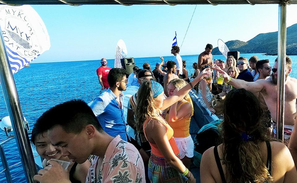 Mykonos: Sunset Boat Party with Open Bar & Live DJ - Sunset stop + sweets: the calm moment that makes the party worth it