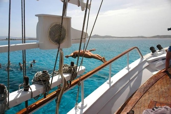 The Authentic Rhenia-Delos Cruise - Getting there matters: Old Port timing, meeting point, and the schedule reality